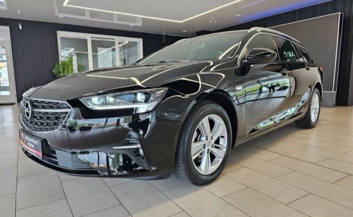 car-img